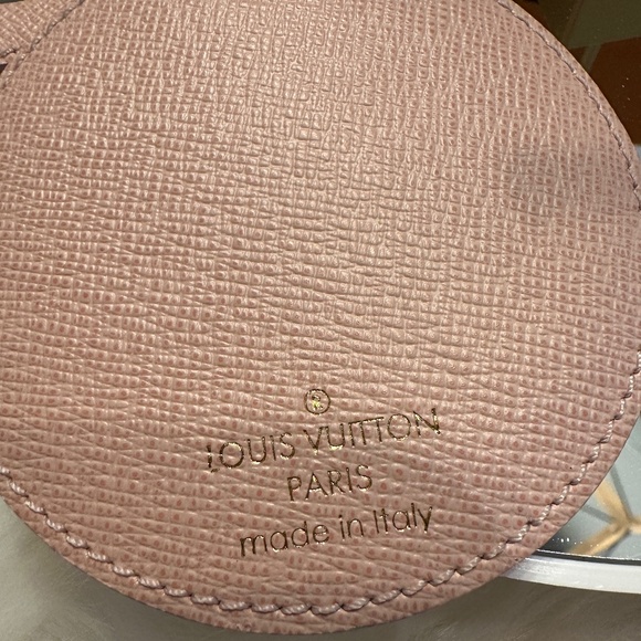 🤎💗FULL INCLUSION Louis Vuitton Keychain / Bag Charm💗🤎 - Picture 4 of 6